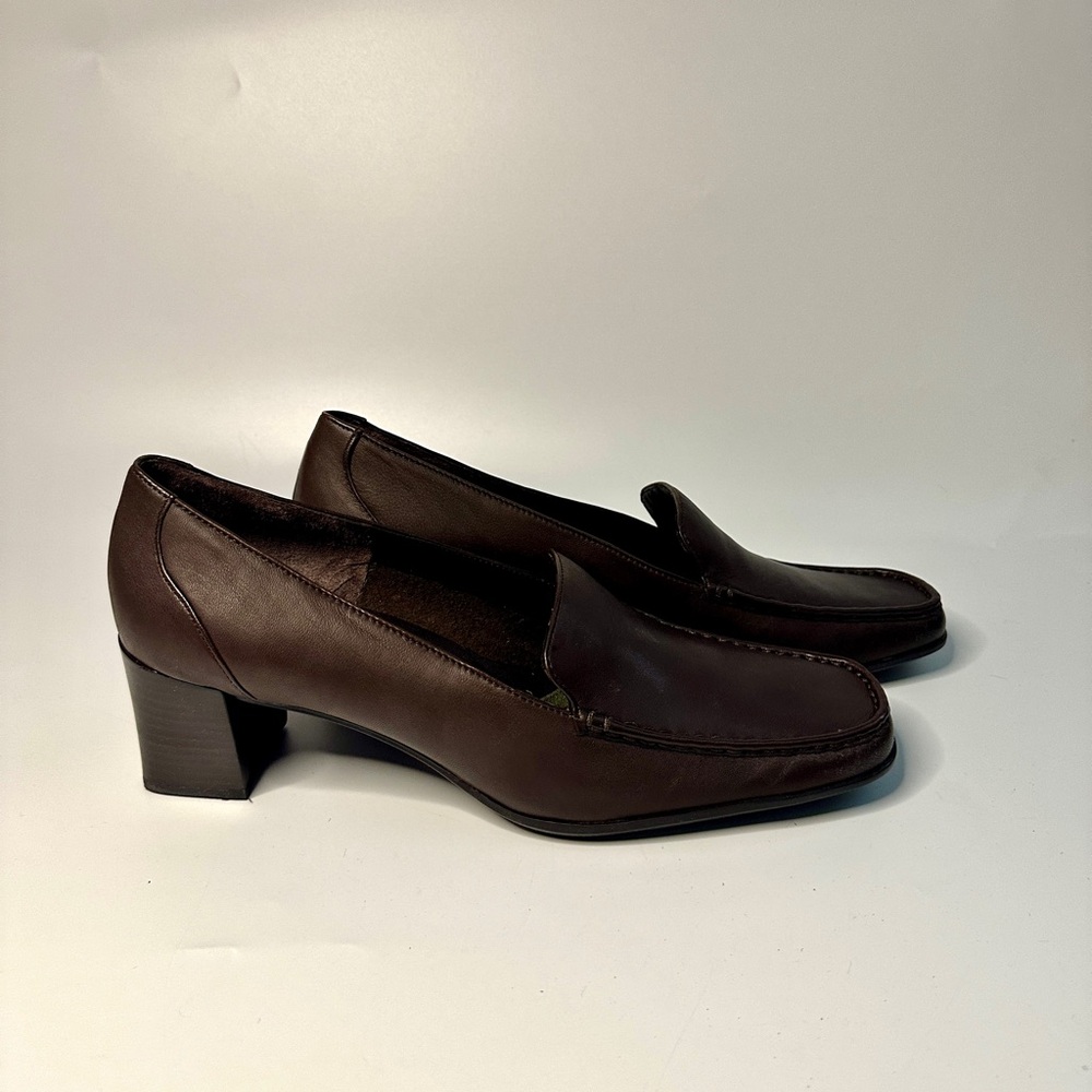 Aerosoles “Barrel of Fun” heeled loafers Womens Size 11 B Coffee Leather Brown